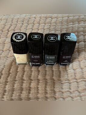 CHANEL Le Vernis Nail Polish Set - Cream, Black, Deep Plum